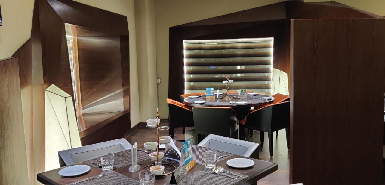 Cocoon Luxury Business Hotel Dhanbād Exterior foto