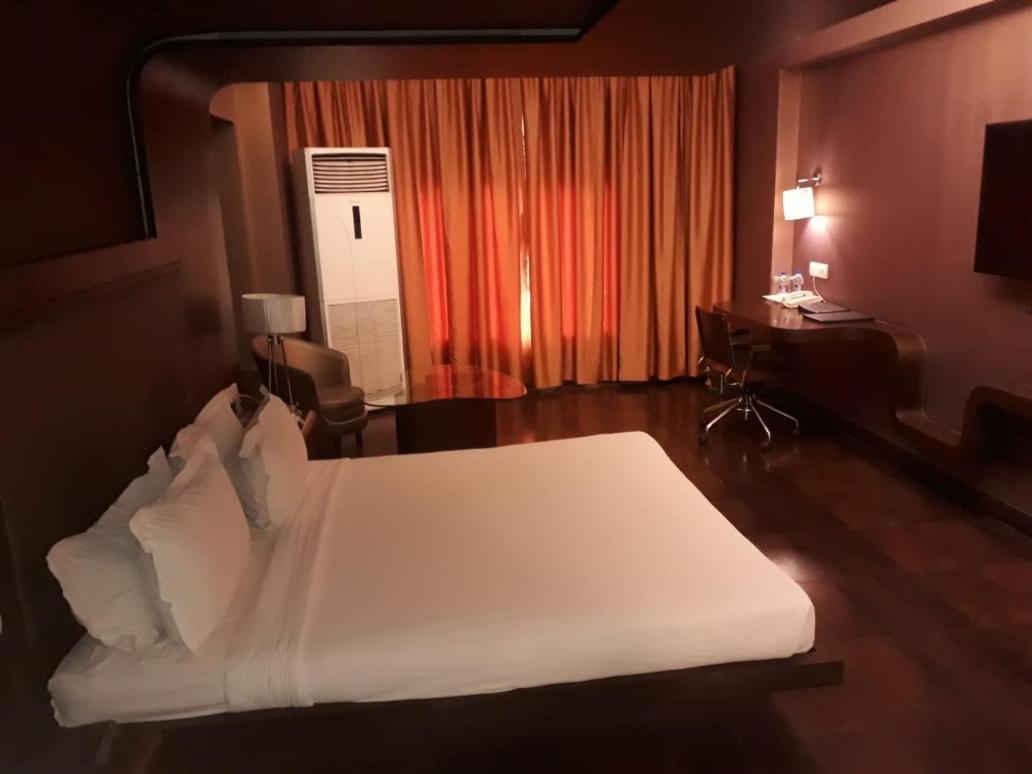 Cocoon Luxury Business Hotel Dhanbād Exterior foto